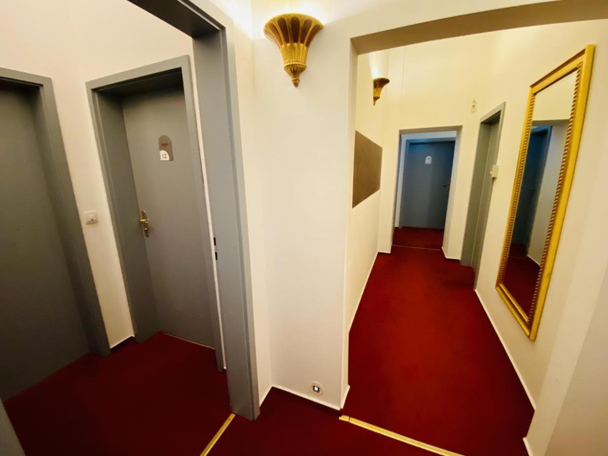 Doppelzimmer Brunch, Direkt Am Alten Strom Rostock Luaran gambar
